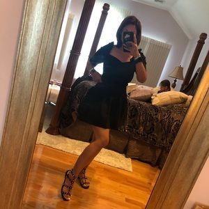 Cute mini high waisted skirt